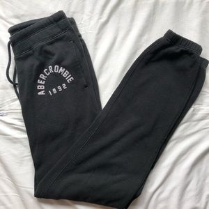 black sweatpants from a&f
